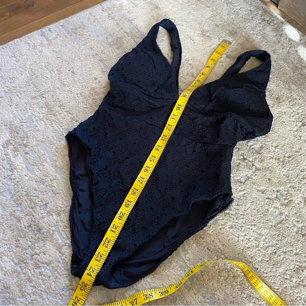 Adore Me Melony Black Eyelet Lace Textured One-Piece Swimsuit Solid Wireless: M